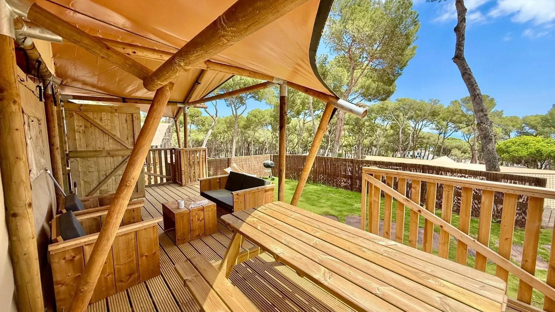 Interpals Eco Resort España