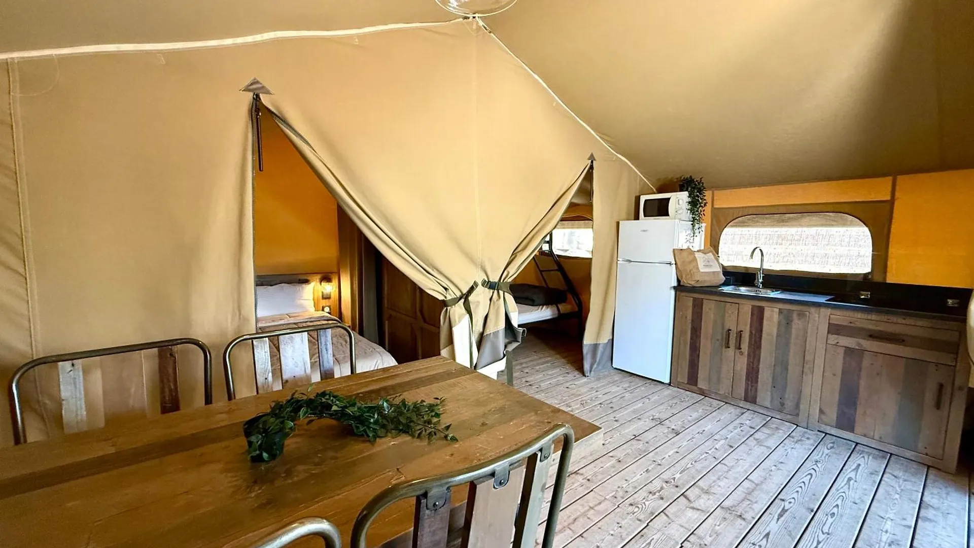Interpals Eco Resort 4*, Pals